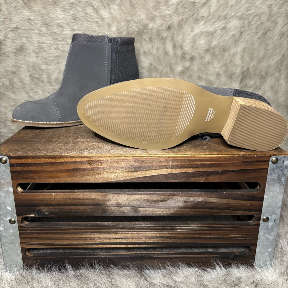 Toms Charcoal Ankle Booties - Picture 4 of 6